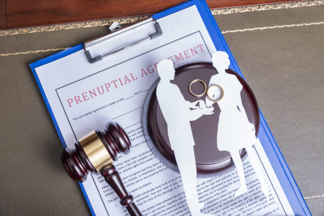 Prenuptial agreement. Family law, drafting of prenuptial agreement.